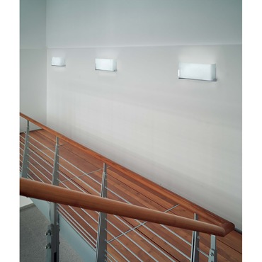 Manhattan P53 Wall Sconce by Leucos