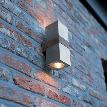 Q-Bic Up/Down Wall by Lightology
