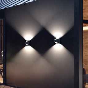 Ellis Outdoor Wall Light