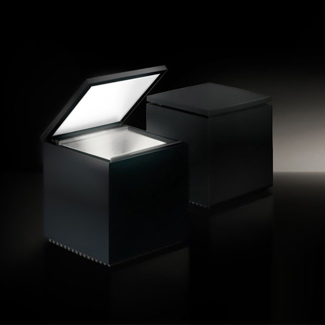 technopolymer table lamp