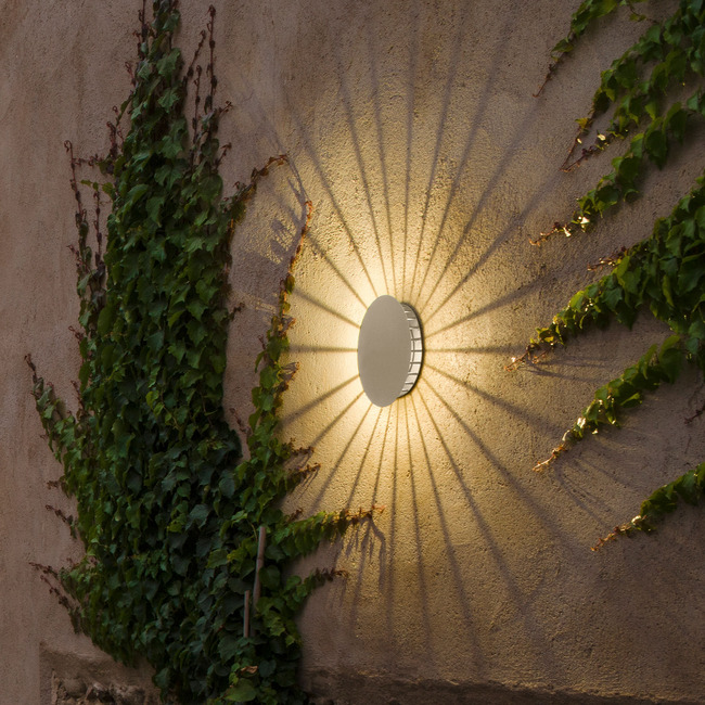 Meridiano Outdoor Wall Sconce by Vibia