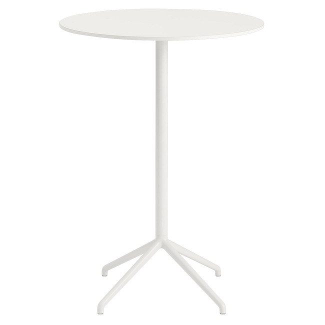 Still Cafe Round Table by Muuto