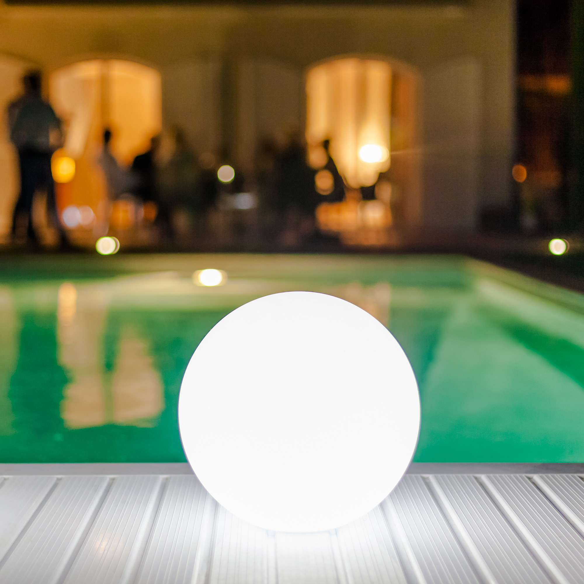 Pearl Bluetooth Indoor / Outdoor LED Lamp by Smart & Green | SG-Pearl |  SMG60935