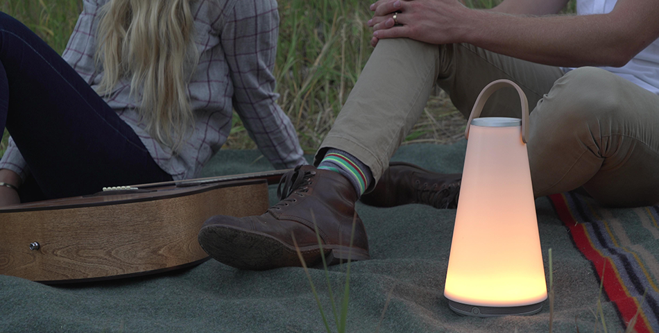 rechargeable outdoor lamp